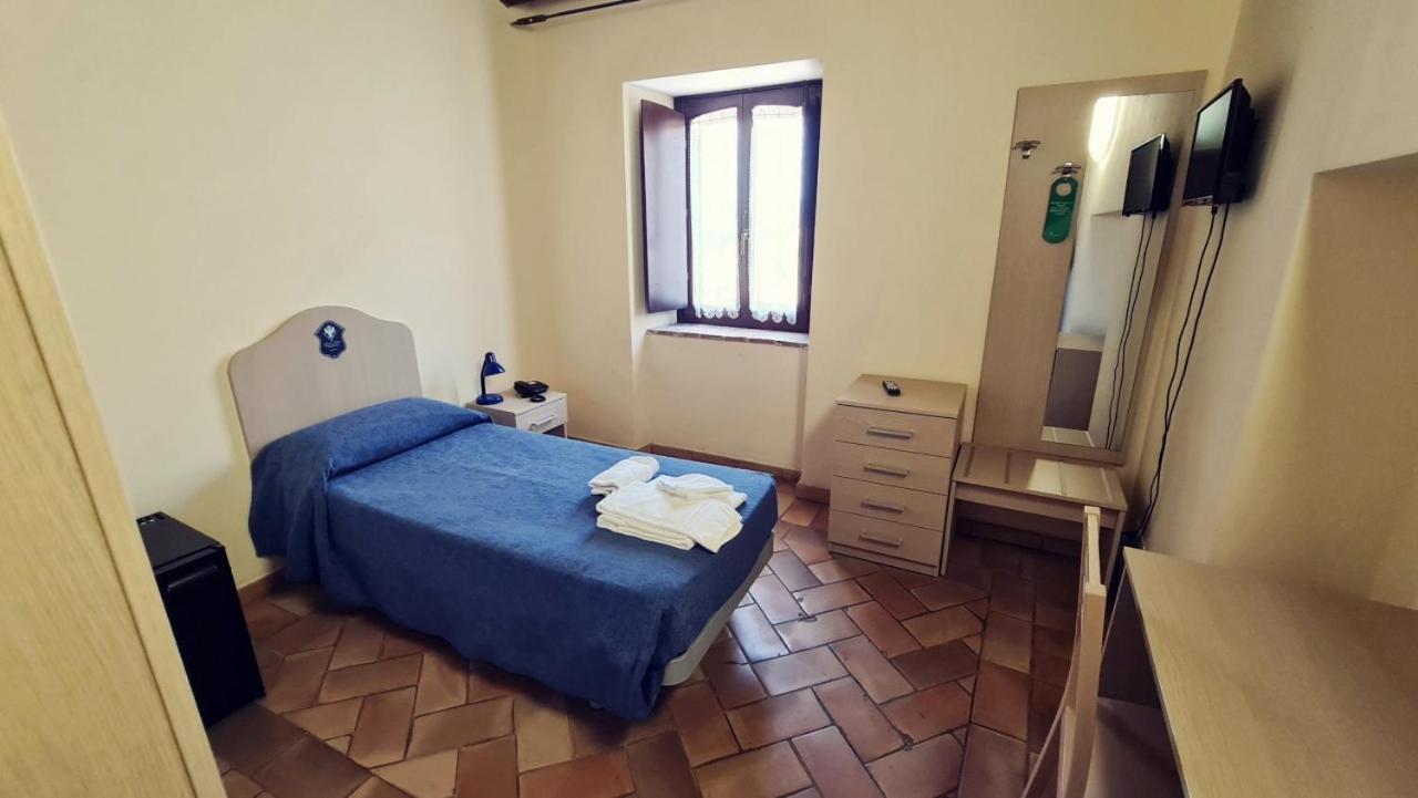 Borgo de' Varano by Hotel I Duchi Camerino Esterno foto